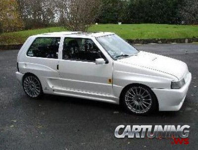 1220796499_803-fiat-uno-turbo-ie.jpg