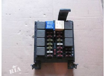 416_b_u_elektrooborudovanye_dvygatelya_blok_predokhranyteley_legkovoy_fiat_tipo_fiat_tempra__10939065f.jpg