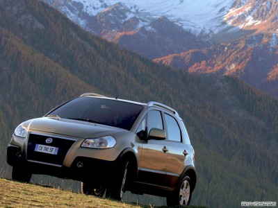 autowp.ru_fiat_sedici_15.jpg